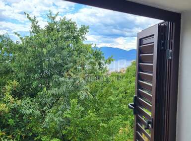 Kuca, Rijeka, Trsat, najam, 750 €, 50 m2