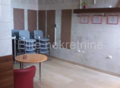 Poslovni prostor, Rijeka, najam, 900 €, 30 m2