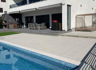 Kuca, Crikvenica, prodaja, 1300000 €, 250 m2