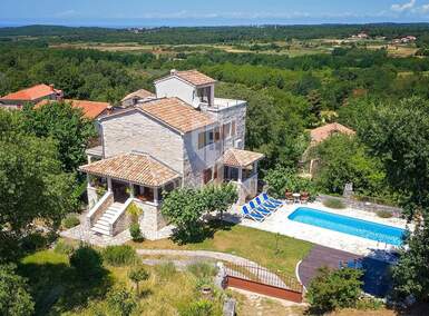 Kuca, Poreč, prodaja, 590000 €, 251 m2