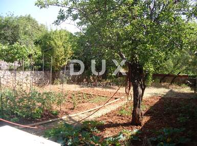 Kuca, Krk, prodaja, 950000 €, 279 m2