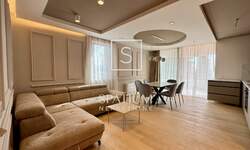 Trosoban stan, Opatija, Opatija - Centar, najam, 2500 €, 85 m2