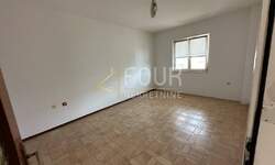 Trosoban stan, Poreč, prodaja, 365000 €, 71 m2