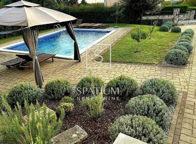 Kuca, Kanfanar, prodaja, 460000 €, 146 m2