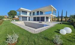 Kuca, Poreč, prodaja, 1300000 €, 330 m2