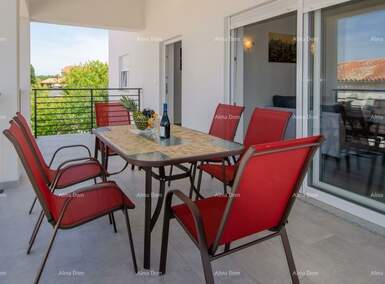 Cetvorosoban stan, Ližnjan, prodaja, 325000 €, 150 m2