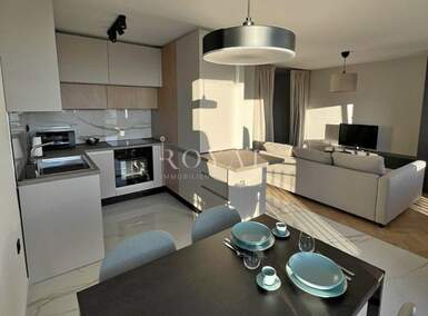 Dvosoban stan, Rijeka, Turnić, najam, 700 €, 45 m2