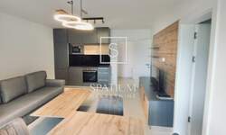 Trosoban stan, Rijeka, Banderovo, najam, 1200 €, 53 m2