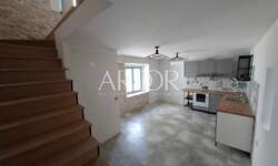 Kuca, Novalja, prodaja, 186000 €, 105 m2
