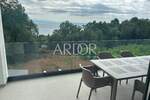 Trosoban stan, Lovran, najam, 2200 €, 94 m2