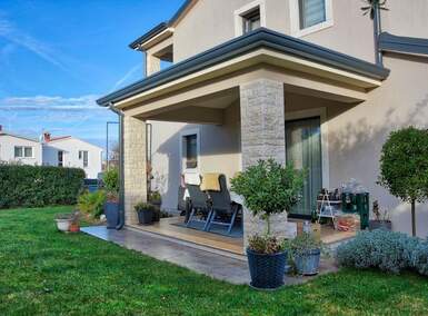 Kuca, Poreč, prodaja, 590000 €, 158 m2