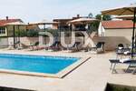 Kuca, Pula, Valdebek, prodaja, 690000 €, 450 m2