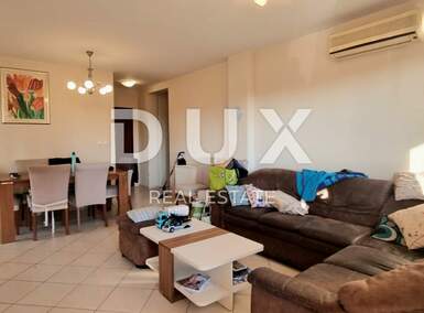 Trosoban stan, Pula, Veli vrh, prodaja, 187200 €, 78 m2