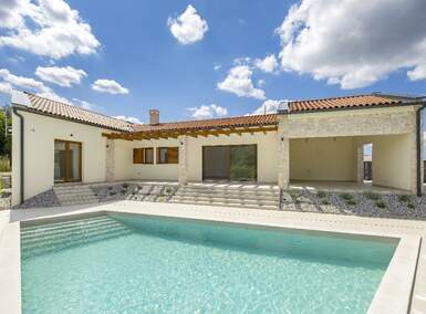 Kuca, Tinjan, prodaja, 592000 €, 185 m2