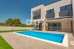 Kuca, Vodice, prodaja, 595000 €, 140 m2