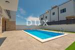 Kuca, Vodice, prodaja, 595000 €, 140 m2