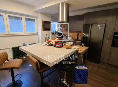 Trosoban stan, Rijeka, Krimeja, prodaja, 156000 €, 81 m2