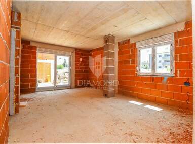 Dvosoban stan, Pula, prodaja, 141000 €, 46 m2