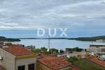 Trosoban stan, Pula, Stoja, najam, 800 €, 52 m2