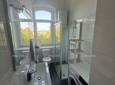 Trosoban stan, Pula, prodaja, 270000 €, 100 m2