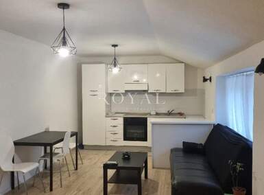 Trosoban stan, Rijeka, Centar, najam, 750 €, 58 m2