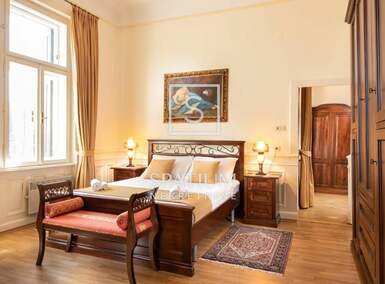 Stan, Opatija, Opatija - Centar, najam, 2100 €, 171 m2