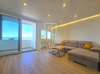 Trosoban stan, Rijeka, Kozala, najam, 900 €, 63 m2