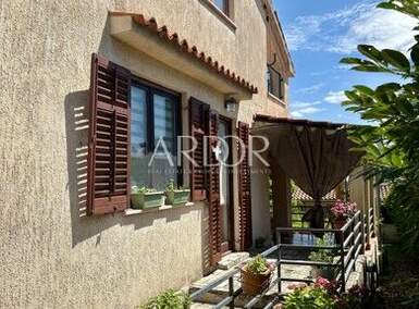 Kuca, Viškovo, prodaja, 410000 €, 167 m2