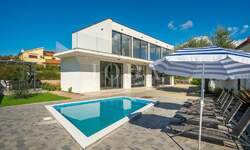 Kuca, Krk, prodaja, 650000 €, 170 m2