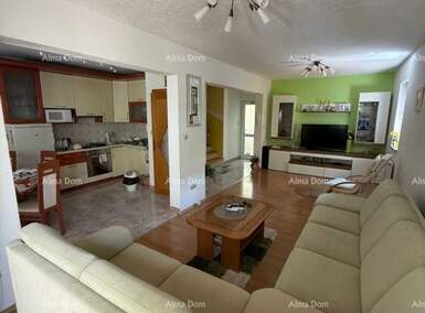 Kuca, Poreč, prodaja, 360000 €, 145 m2