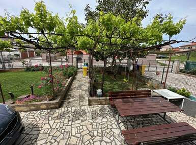 Trosoban stan, Pula, prodaja, 315000 €, 130 m2
