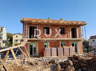 Trosoban stan, Rijeka, Srdoči, prodaja, 240000 €, 76 m2