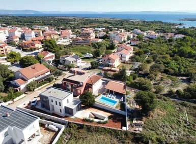 Kuca, Ližnjan, prodaja, 800000 €, 460 m2
