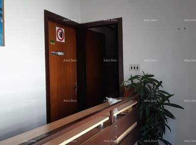 Kuca, Pula, prodaja, 240000 €, 140 m2