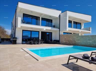 Kuca, Rovinj, prodaja, 675000 €, 175 m2