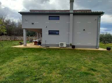 Kuca, Pula, prodaja, 450000 €, 180 m2