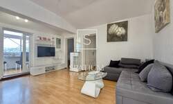Trosoban stan, Rijeka, Škurinje, najam, 1200 €, 70 m2