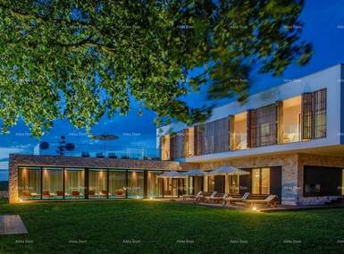 Kuca, Poreč, prodaja, 1650000 €, 500 m2
