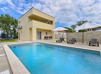 Kuca, Peroj, prodaja, 540000 €, 125 m2