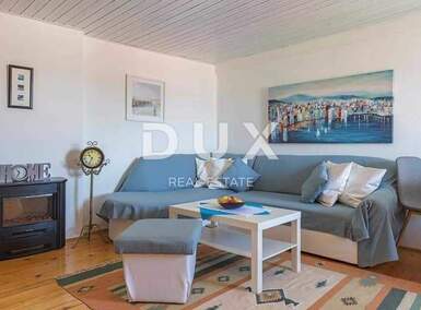 Dvosoban stan, Pula, Centar, prodaja, 153000 €, 50 m2