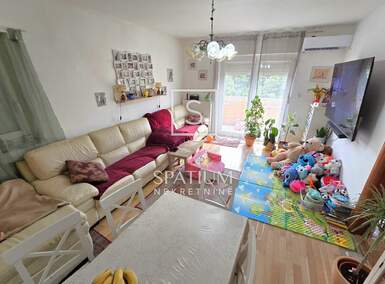 Kuca, Čavle, Mavrinci, prodaja, 450000 €, 230 m2