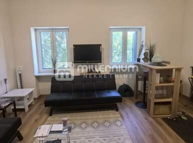 Dvosoban stan, Rijeka, Belveder, najam, 950 €, 50 m2