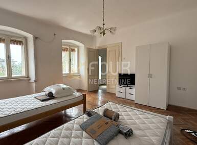 Trosoban stan, Rijeka, Belveder, najam, 250 €, 78 m2