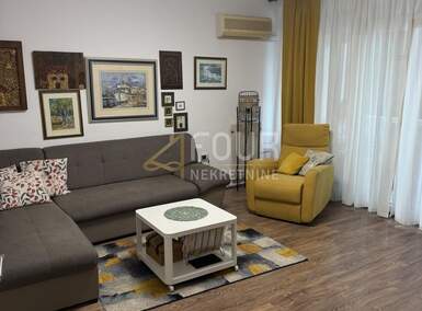 Trosoban stan, Rijeka, Krimeja, prodaja, 239000 €, 67 m2