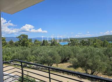 Trosoban stan, Dobrinj, Soline, prodaja, 265000 €, 70 m2