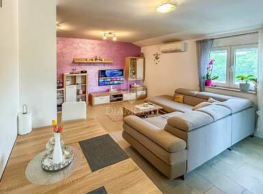 Trosoban stan, Novigrad, prodaja, 250000 €, 65 m2
