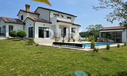 Kuca, Motovun, prodaja, 890000 €, 280 m2