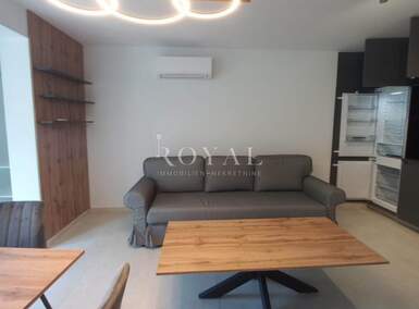 Trosoban stan, Rijeka, Banderovo, najam, 1200 €, 60 m2