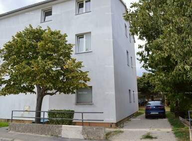 Kuca, Pula, prodaja, 380000 €, 270 m2