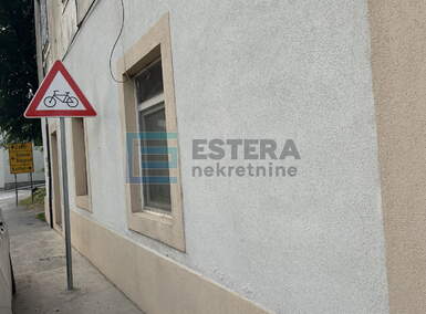 Poslovni prostor, Benkovac, prodaja, 52000 €, 64 m2